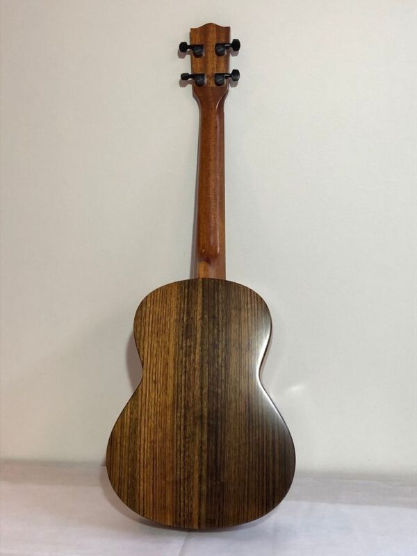 millar co 300 ukulele 5